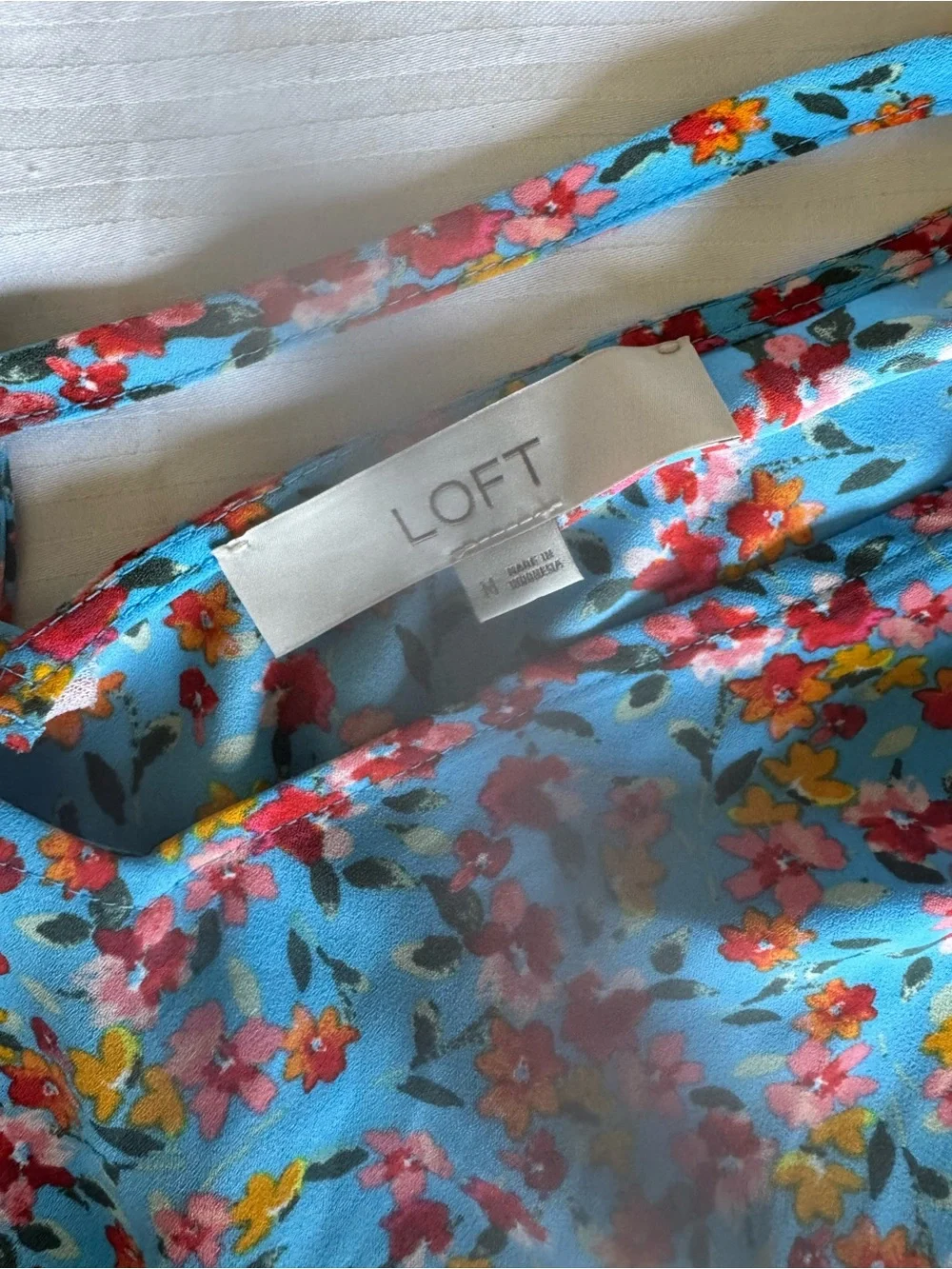 Loft Blue Floral V-Neck Ruffle Sleeve Women’s Top size M